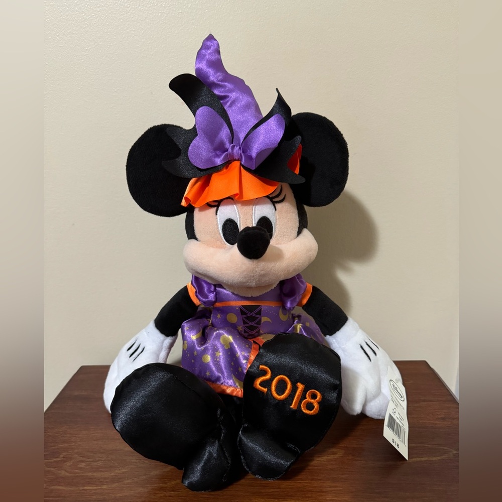2018 Disney collection Minnie Halloween plush